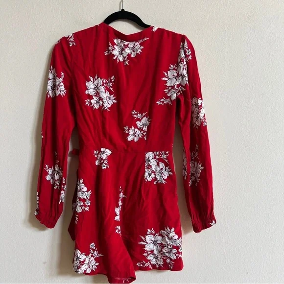 Abercrombie & Fitch Wrap Front Skort Red Floral Romper Sz XS - Picture 4 of 4